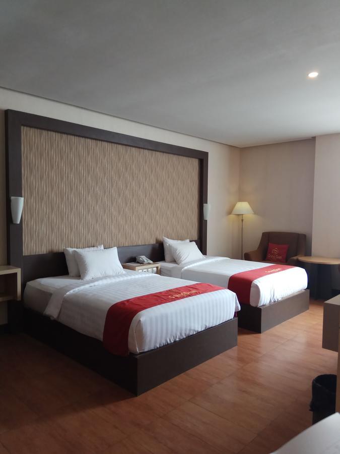 Grand Dian Hotel Slawi Tegal  Exterior photo
