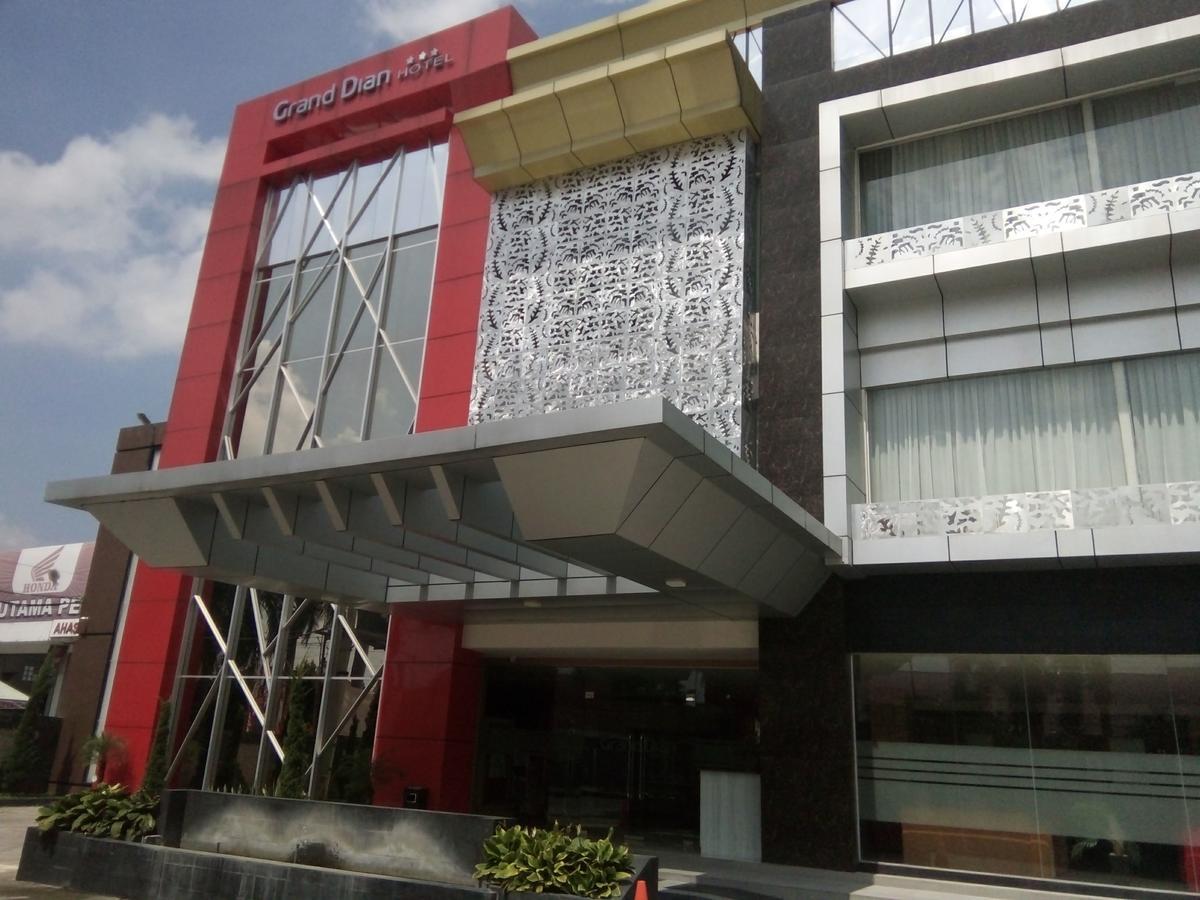 Grand Dian Hotel Slawi Tegal  Exterior photo