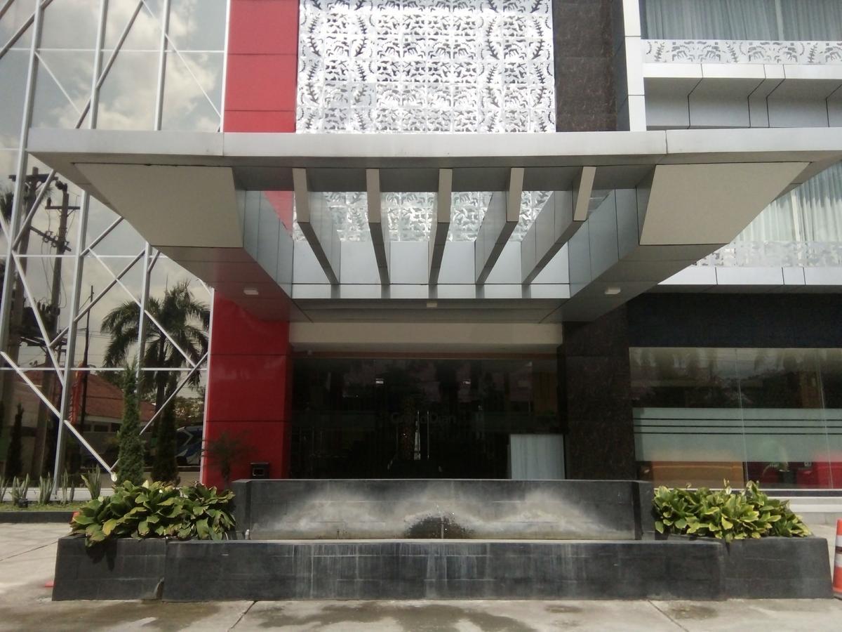 Grand Dian Hotel Slawi Tegal  Exterior photo